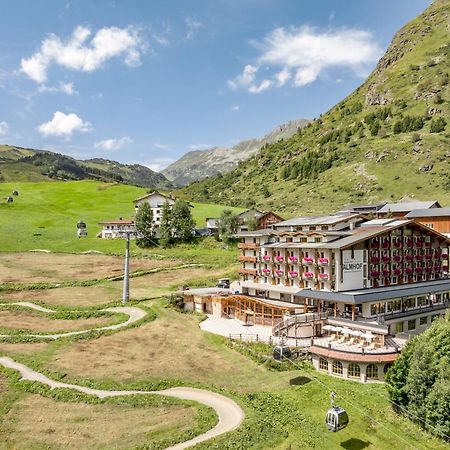 Hotel Almhof Гальтюр Экстерьер фото